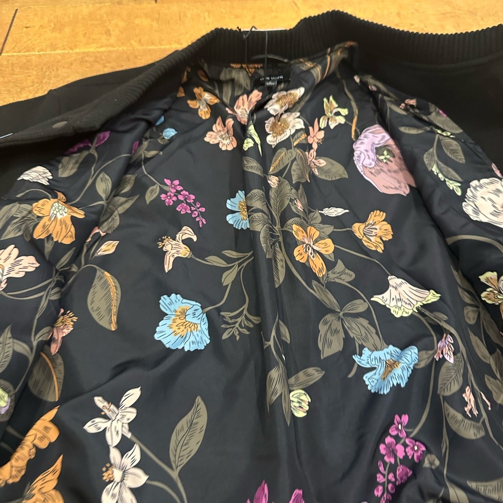 Well Worn Women’s Bomber jacket Black Women's Jacket - Picture 6 of 6